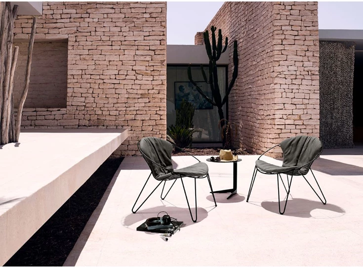 Sfeerfoto Bijzettafel Collins zwart metaal Joli