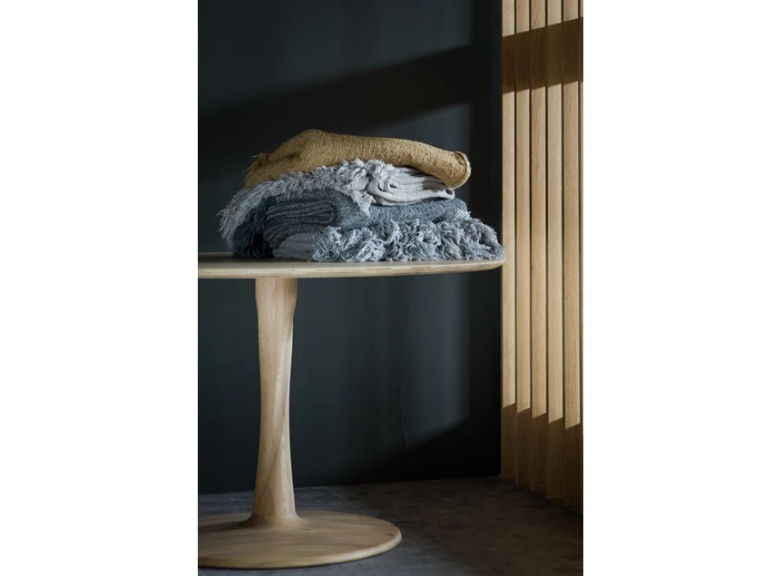 Ethnicraft Blue nomad Throw toonzaalmodel collectie