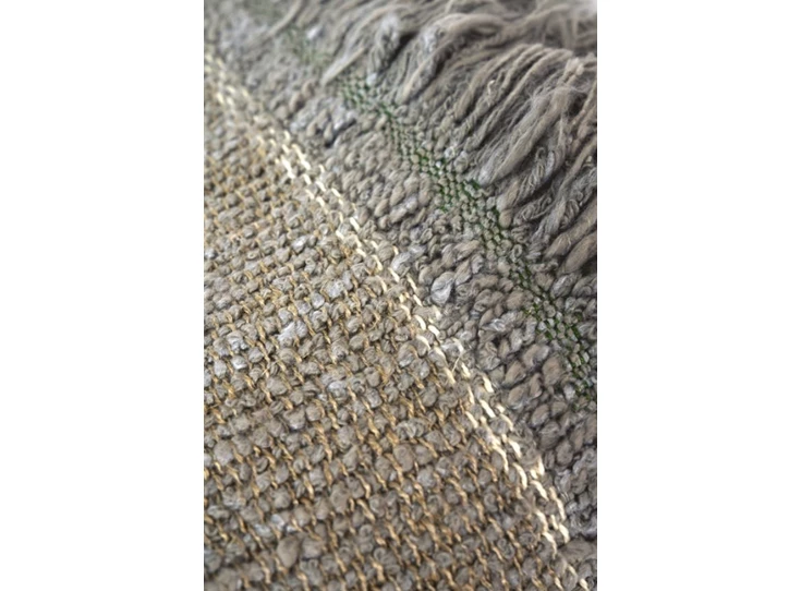 Ethnicraft silver nomad Throw toonzaalmodel detail