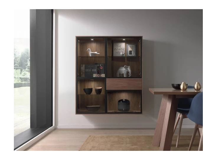 Vitrinekast in noot fineer D1446474647386 Adatto