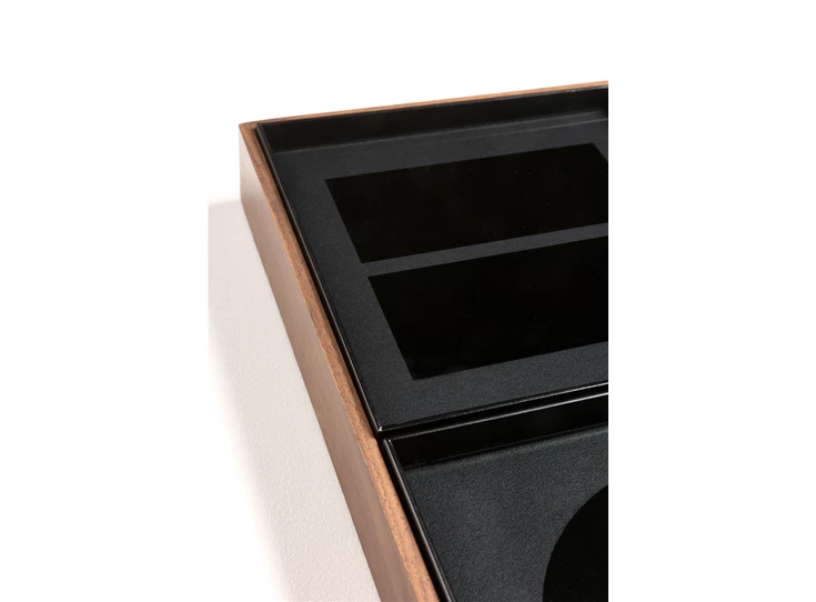 20398 Ethnicraft Charcoal desk organiser 33x33cm detail