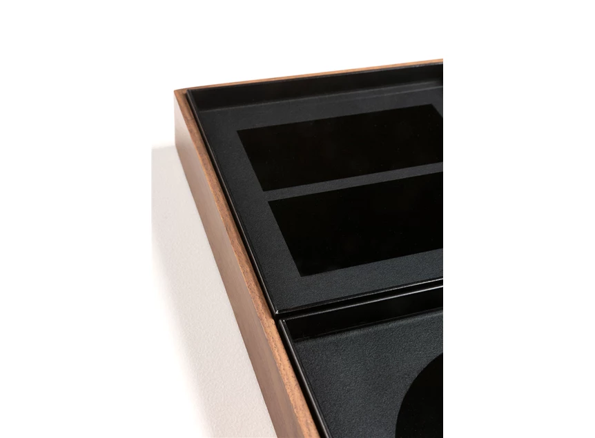 20398 Ethnicraft Charcoal desk organiser 33x33cm detail