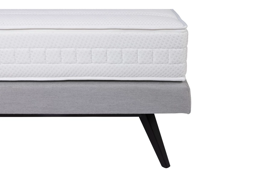 detail deisgn boxsrping stretto