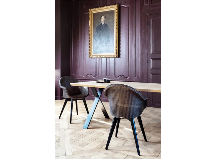 Stoel 'AVRIL HB' Black Wood Base Vincent Sheppard Sfeer