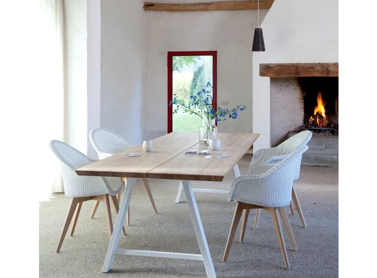 Stoel 'AVRIL HB' Oak Base Vincent Sheppard Wit Sfeer