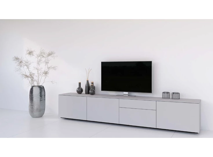 Lage tv-kast met gesloten front Q240-2 Karat