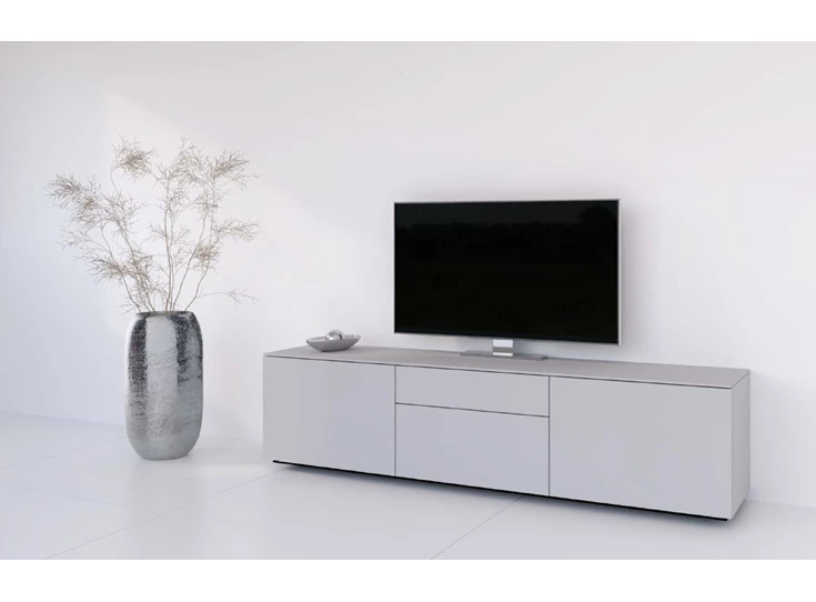 Lage tv-kast met gesloten front Q180-2 Karat