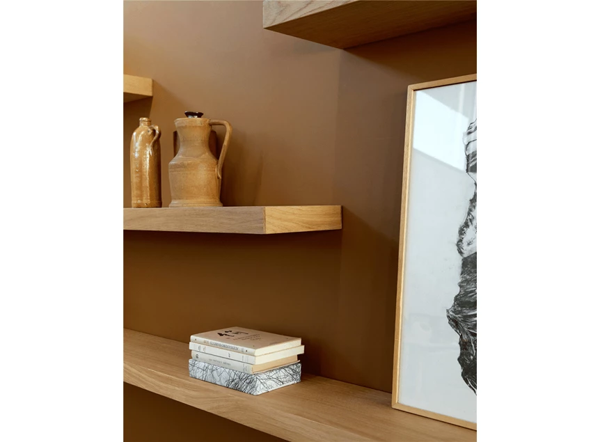 Ethnicraft Oak Wall Shelf L detail sfeer