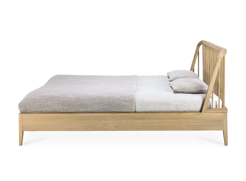 Oak Spindle bed Ethnicraft 51246 zijkant.jpg