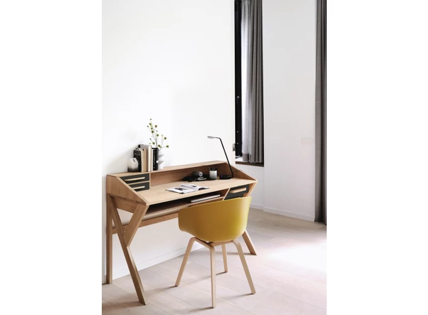 Sfeerbeeld Oak Origami Desk Black Ethnicraft 45055.jpg