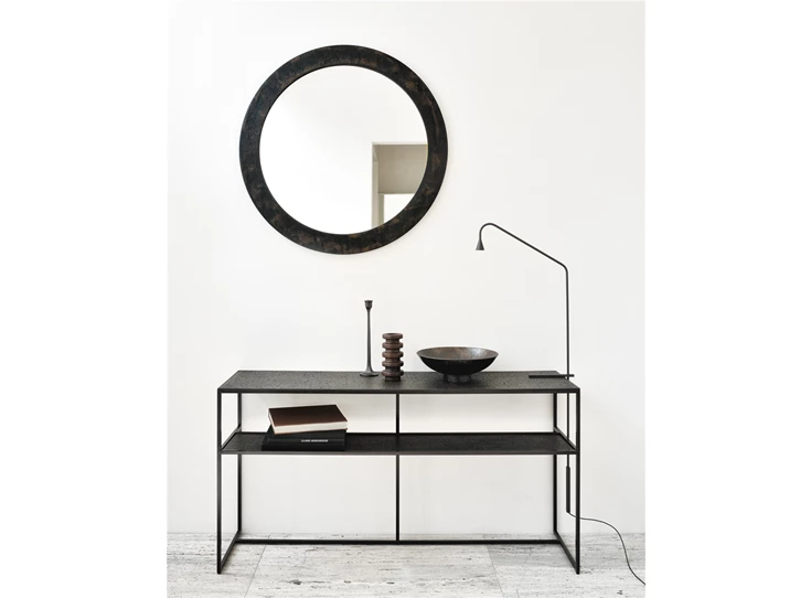 Umber Sphere Wall Mirror Ethnicraft 99cm recht sfeer
