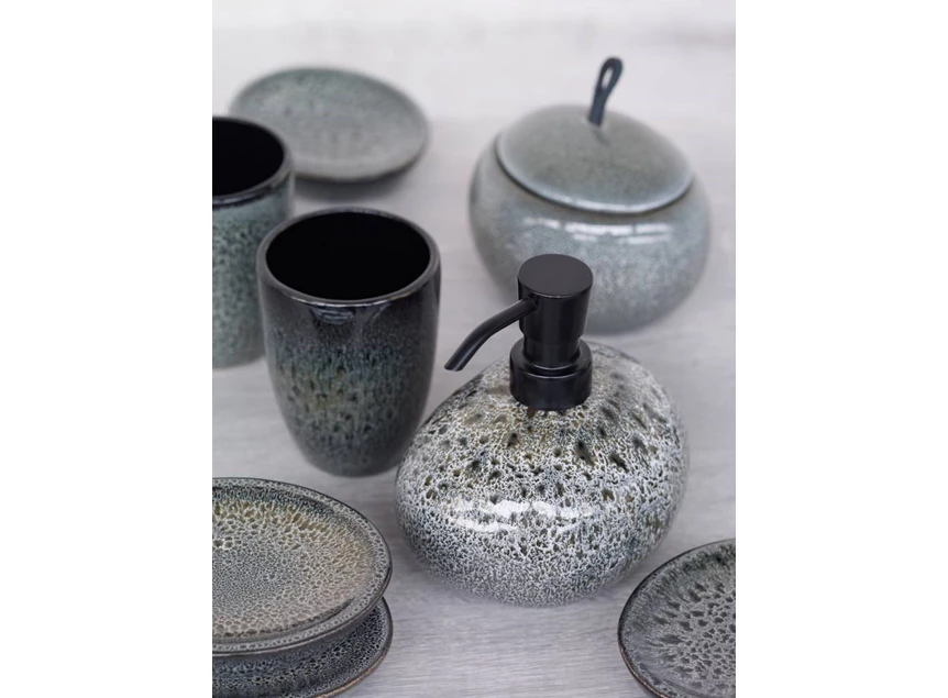 ugocos-994 Aquanova Ugo Beauty box olijf zwart 994 detail