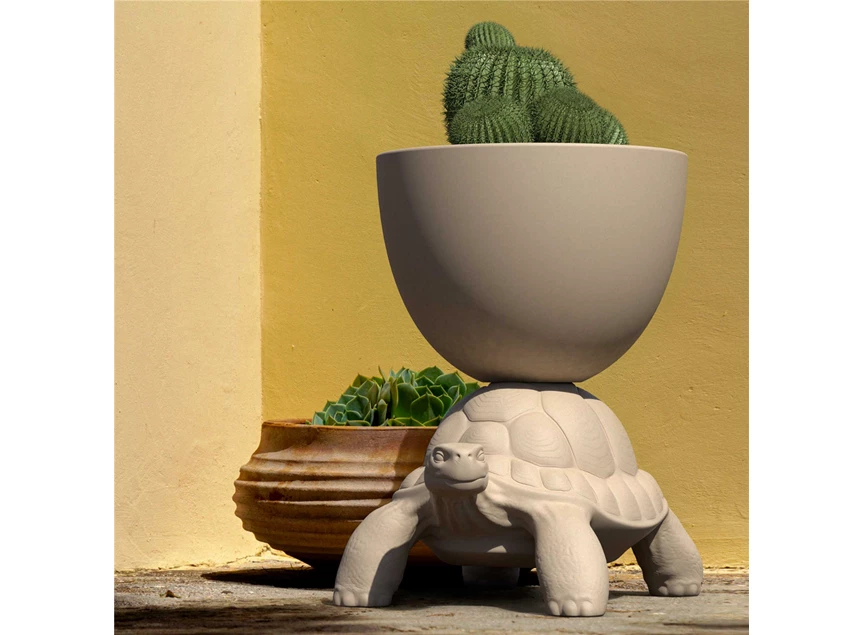 Sfeerfoto Plantenbak Turtle Carry Planter Dove Grey 36004DG Qeeboo