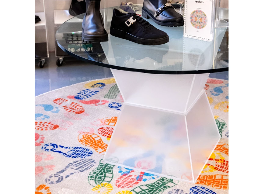 Sfeerfoto Tapijt Let's Dance Human Traces Light Round 42005RD-LT Qeeboo