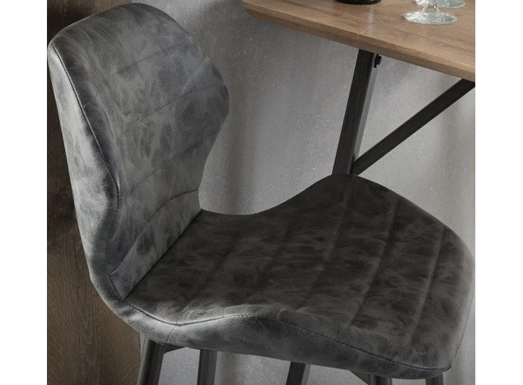 Barstoel 'BUTTERFLY' in PU donkerbruin Detail