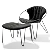 Low Chair & Tabouret wire met 2 zwarte kussens.jpg