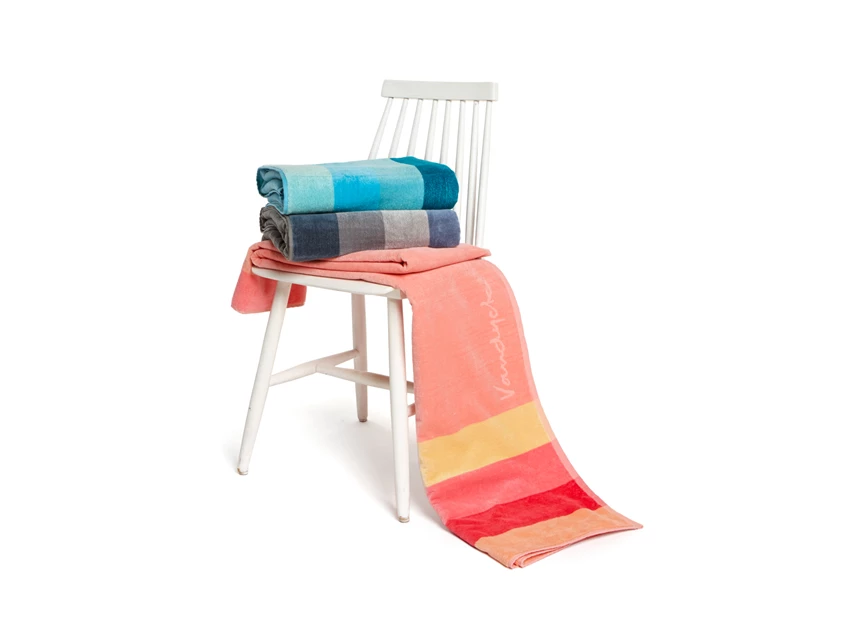 BAWA15101 Assortiment strandlakens Vandyck Miami op stoel