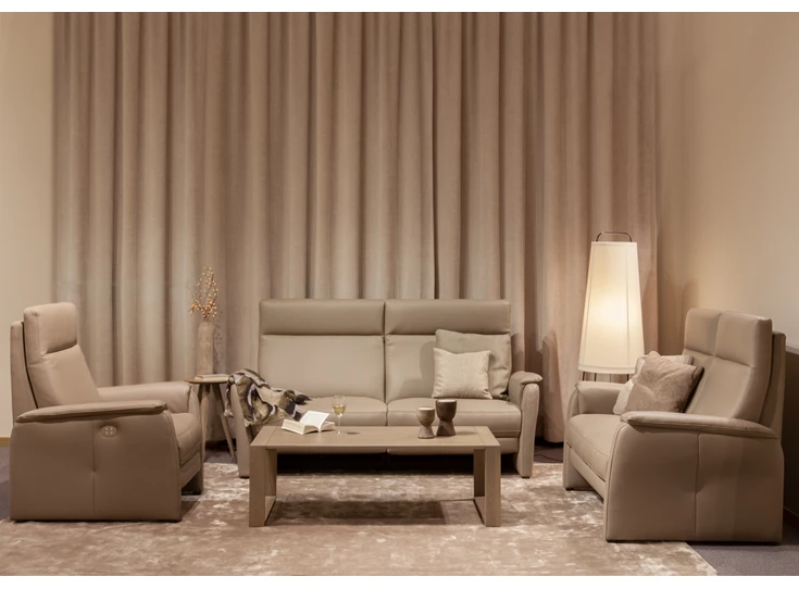 Zetel Julia Neo-Style Grijs 2 Seater schuin voorbeeld