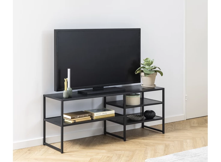 84628 seaford televisiemeubel asymmetrisch zwart sfeerbeeld woonkamer