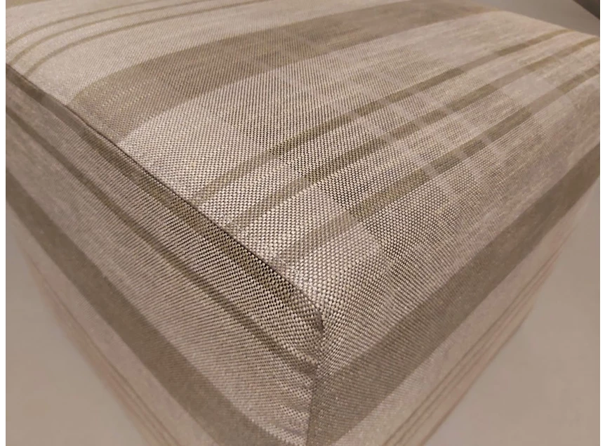 Detail Poef Bracque groen Natuzzi Italia