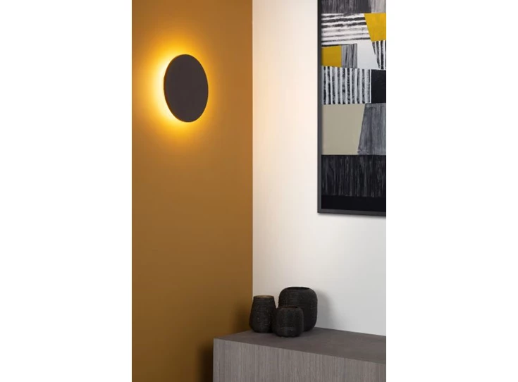 77285-10-43 wandlamp glimpse bruine schijf 22cm lucide led leder sfeerbeeld