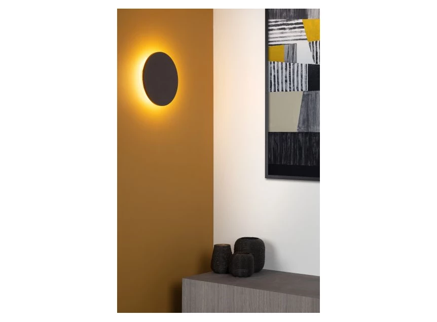 77285-10-43 wandlamp glimpse bruine schijf 22cm lucide led leder sfeerbeeld