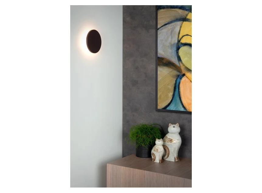 77285-05-43 wandlamp glimpse bruine schijf 14cm lucide led leder sfeerbeeld