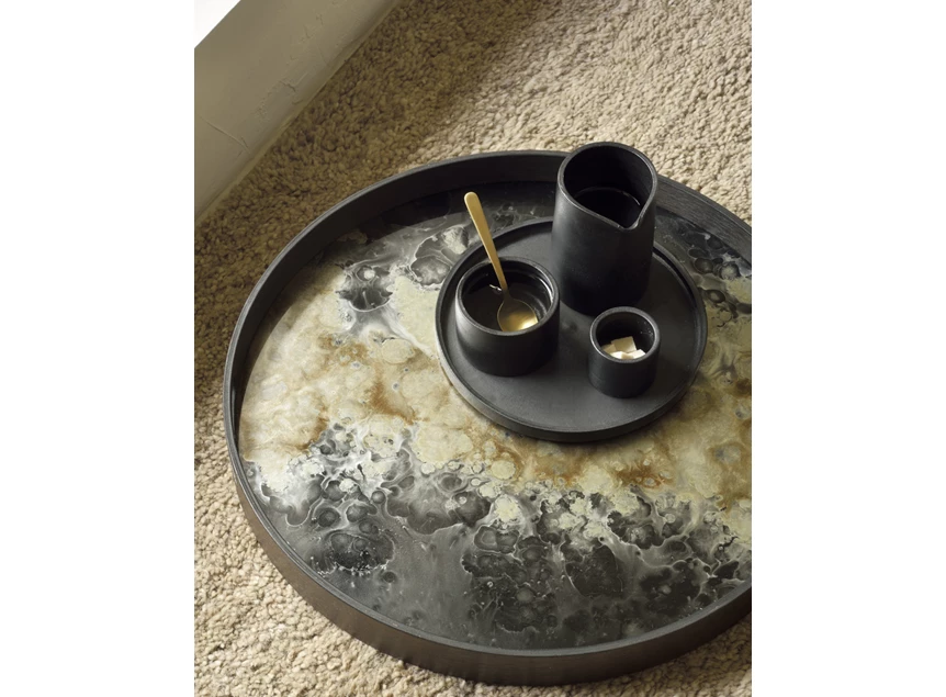 Sfeerfoto Plateau Black Organic Glass Tray Round S 20583 Ethnicraft