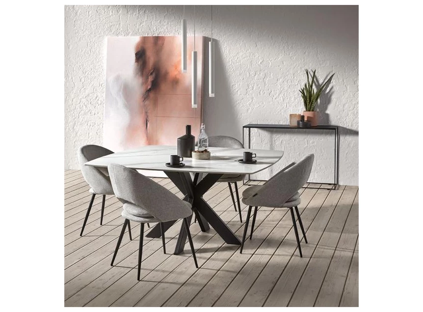 cem eettafel vierkant afgerond keramiek zwarte metalen kruispoot castle line sfeerbeeld