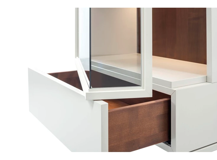 Detail Vitrinekasten Cubo Opstelling 180 matte lak Contur Sudbrock