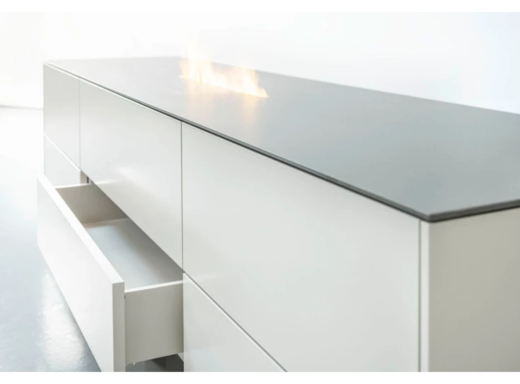 Zijkant Dressoir Cubo met sierhaard Opstelling 178 Contur Sudbrock