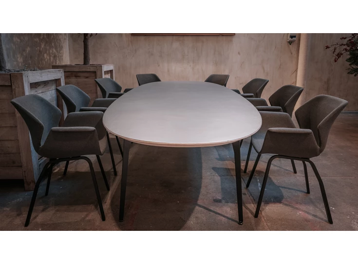 Front Tafel Tooon Oval Ellips cement Toon De Somer