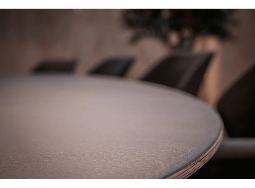 Detail Tafel Tooon Oval Ellips cement Toon De Somer
