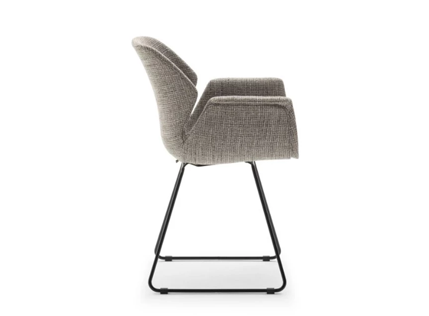 Armstoel Tooon Lux Sledge Base zijkant.JPG