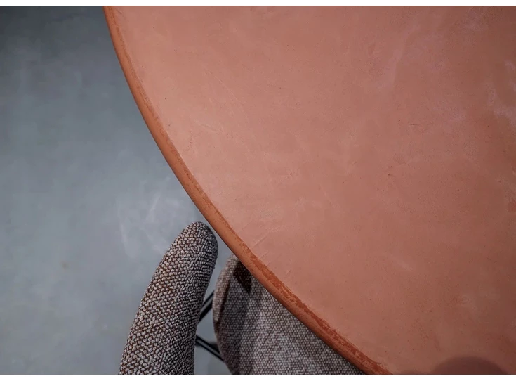 Detail Tafel Callisto rond Mortex terracotta Liz Tables