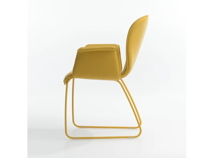 Zijkant Armstoel Blake Slede Gesloten Arm 631A leder Bert Plantagie