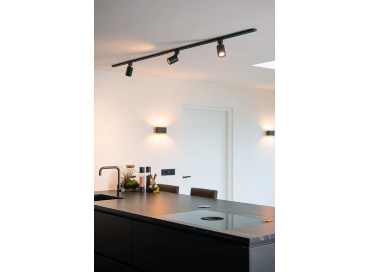 09951-01-30 track spot nigel zwart gu10 led aluminium lucide railverlichting sfeerbeeld