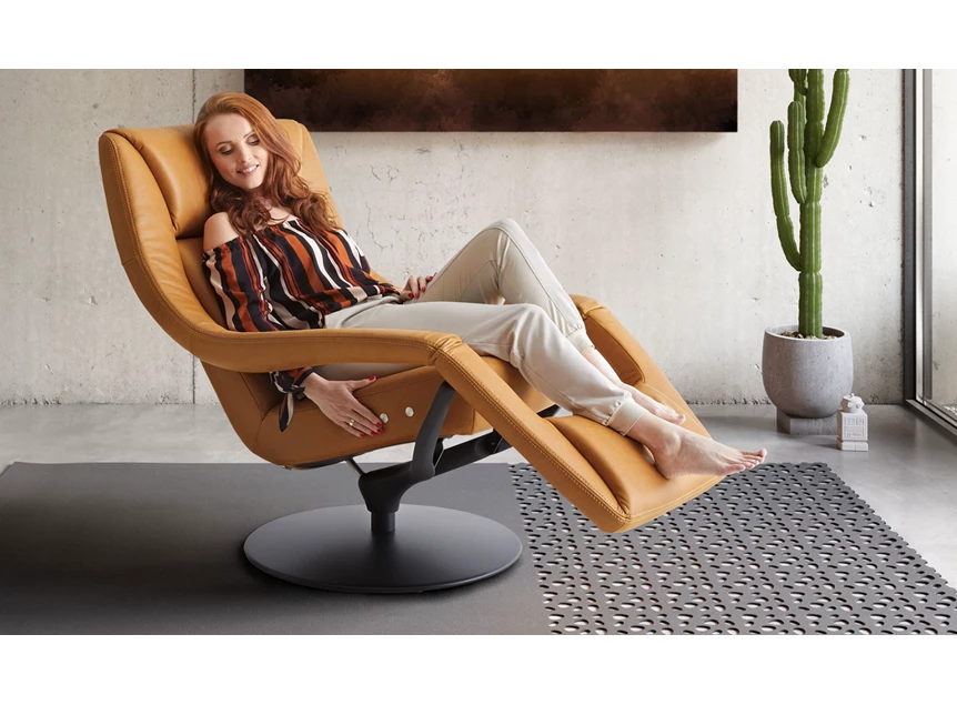 Sfeerfoto Elektrische relax Yoko No.5 leder zwart Koinor