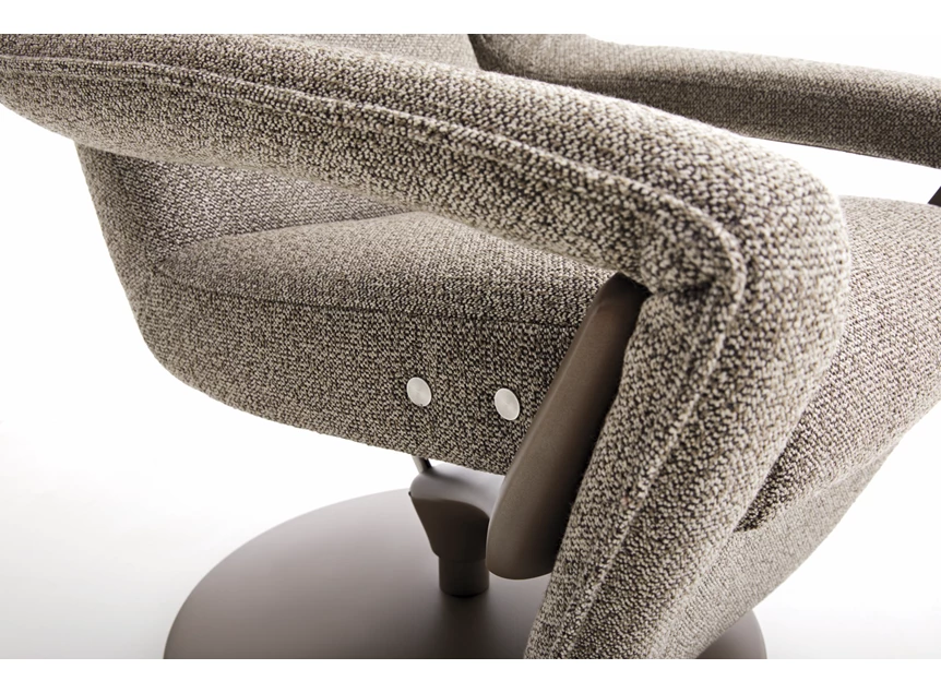 Detail Elektrische Relax Yoko No.1 stof Koinor