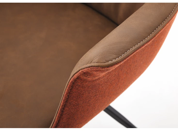 Detail Armstoel 1243 Zilean SAYX combi leder stof Koinor