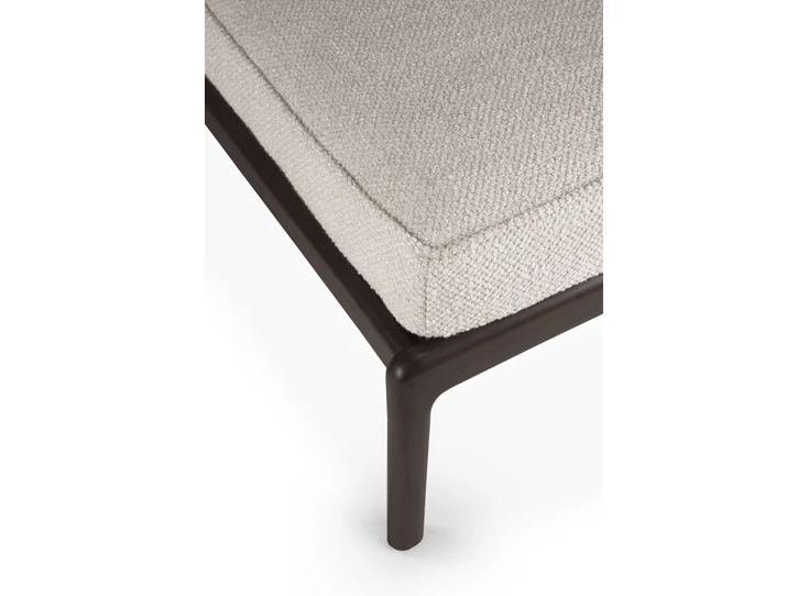 Detail Voetenbank Mahogany Jack Dark Brown Footstool Ivory Fabric 35110 Ethnicraft