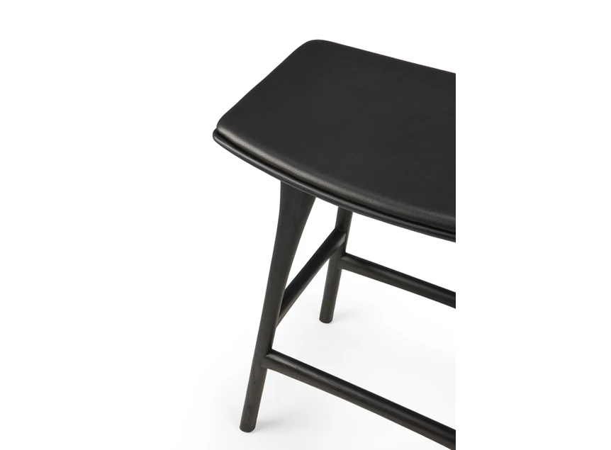 Bovenkant Barstoel Oak Osso Black Counter Stool Black Leather 53051 Ethnicraft