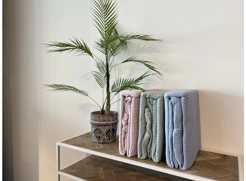 Wafelplaid 180x240cm light blue en andere kleuren uitgepakt
