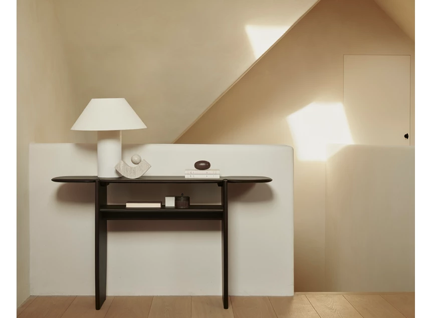 Sfeerfoto Muurtafel Mahogany Pi Dark Brown Console 35009 Ethnicraft