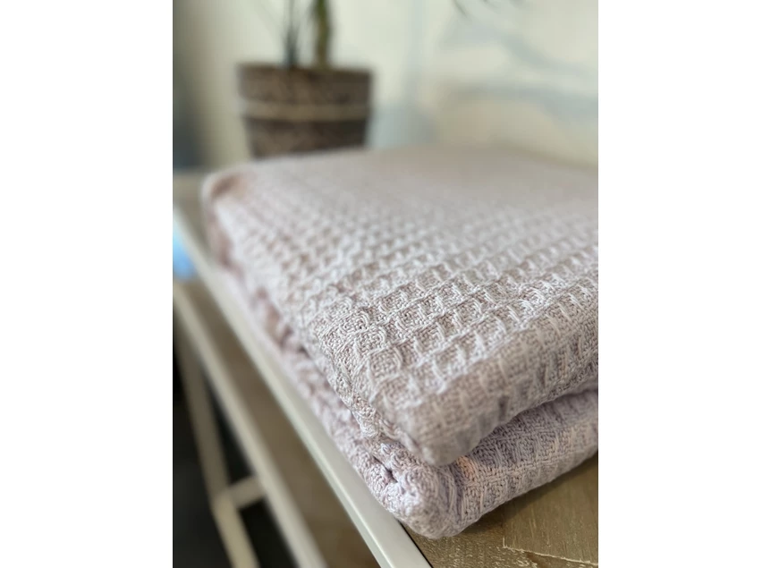 Wafelplaid 180x240cm pink uit de verpakking detail stof