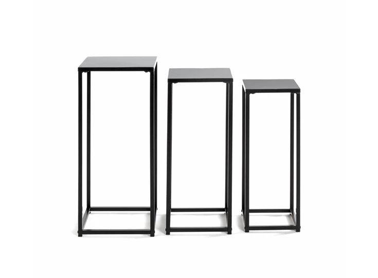 25559 set drie bloemenzuilen zwart metaal haku bijzettafel console vierkant naast elkaar