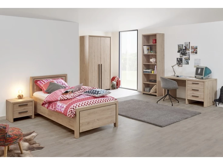 sfeerbeeld viola draaideurkast slaapkamer castella imitatiehout bauwens