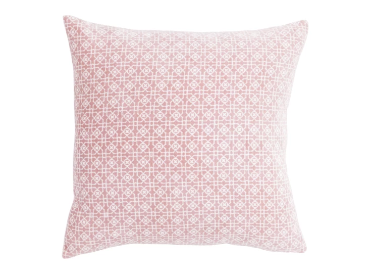 7003GGGB02 B Living Sierkussen Tile print 45x45cm Pink/off-white