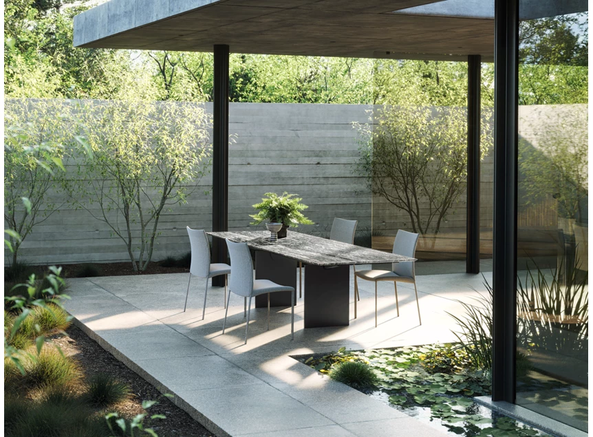 Sfeerfoto Tuintafel Atlas Outdoor Grigio Beola Natuursteen Draenert