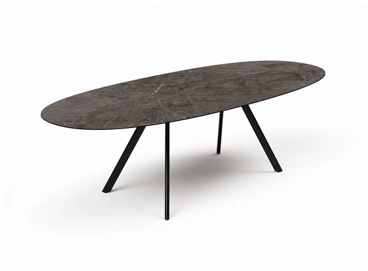 Ovale tafel Romana keramiek Zumsteg by Willisau